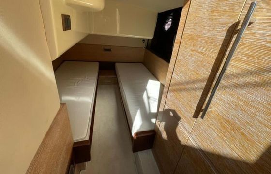 Motorboat Azimut 47 fly 1150hp