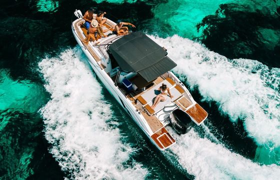 Motorboat Beneteau Flyer 8 300hp
