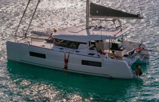 Catamaran Lagoon 40 11.8m