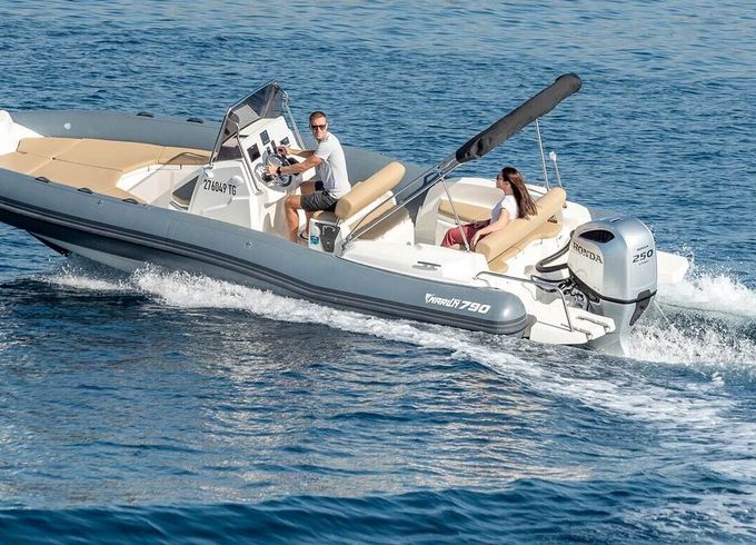 Motorboat Marlin 790 250hp