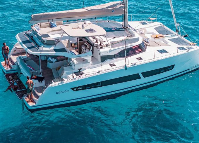 Catamaran Fountaine Pajot FP 44 13m