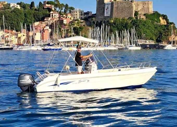 Boat without licence  RENT BOAT LA SPEZIA 40hp