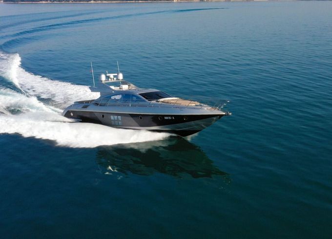 Motor yacht Azimut 68S 3000hp