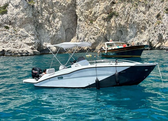 Motorboat Clear Aries 40hp
