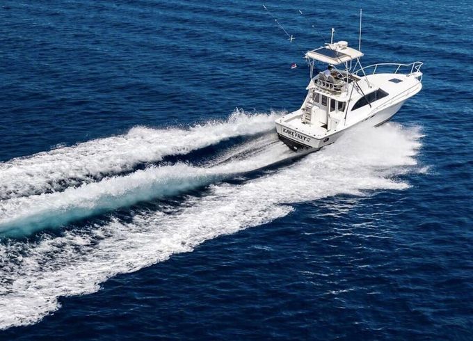 Motorboat Luhrs Fishing Charter Private rentals &amp; Fishing tours 740hp