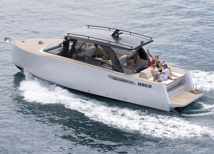 Motorboat Colnago 35 cabin 480hp