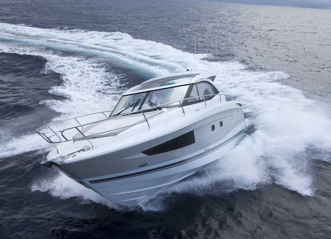 Motorboat Jeanneau Leader 36 540hp