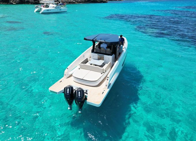 Motorboat KUMBRA YACHTS 34 600hp