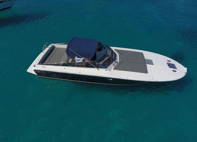 Motorboat ITAMA 38 850hp