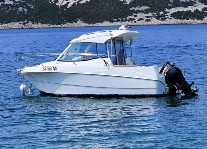 Motorboat Beneteau Antares 580 90hp