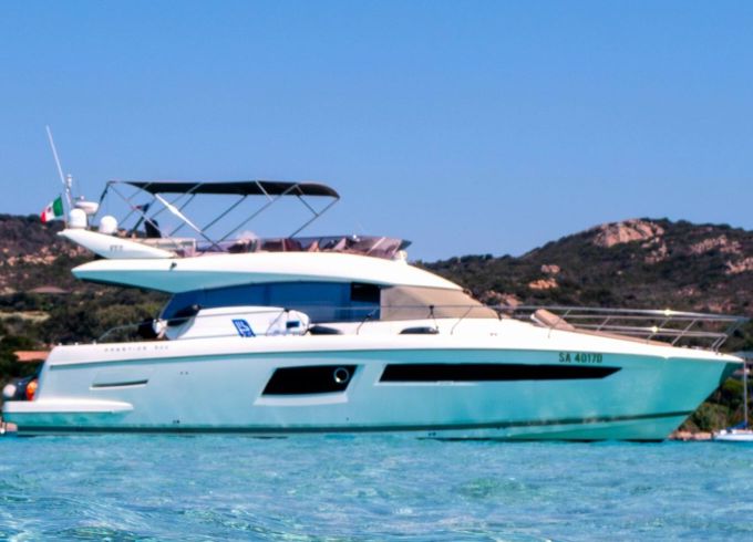 Motorboat Jeanneau Prestige 500 870hp