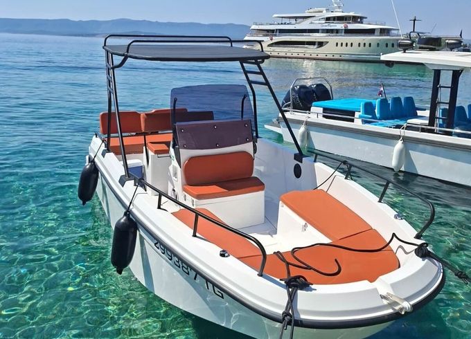 Motorboat Poseidon Blu Water 210