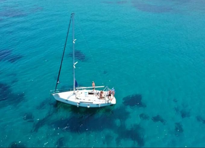 Sailboat Beneteau Oceanis 37 10.58m