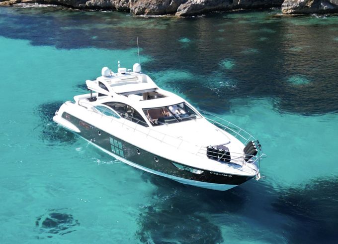 Motor yacht Azimut 62S 1014hp