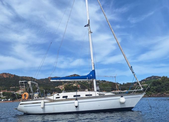 Sailboat COMAR YACHT COMET 1050 11.1m