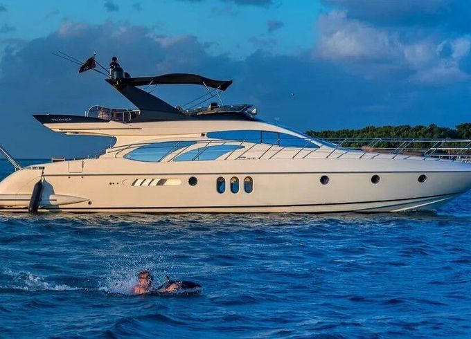 Motor yacht Sealine T60 1600hp