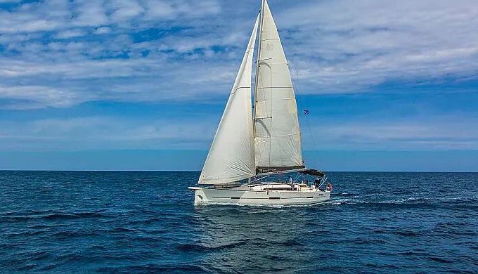 Sailboat Dufour 460 14.15m