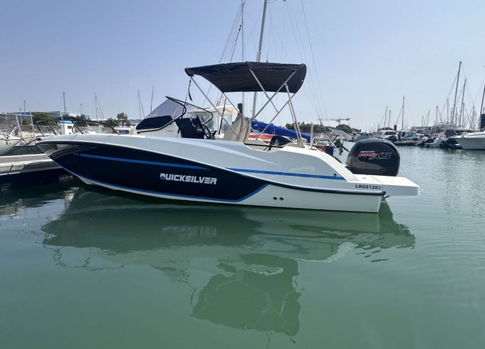 Motorboat Quicksilver 705 Open 150hp