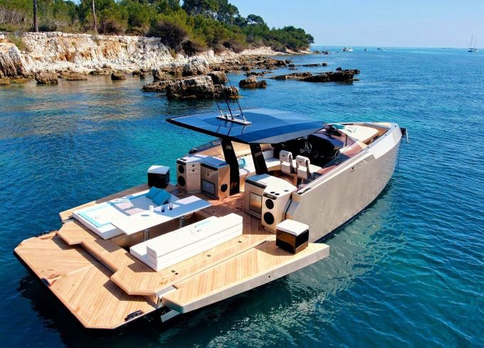 Motorboat Alium Yachts 42' T-TOP 880hp