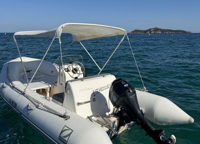 Boat without licence  Zodiac Yachtline 500 6hp