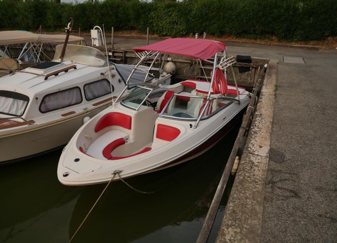 Motorboat Sea Ray 205 Sport 250hp