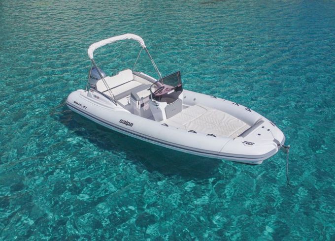 Motorboat Salpa soleil 20 100hp