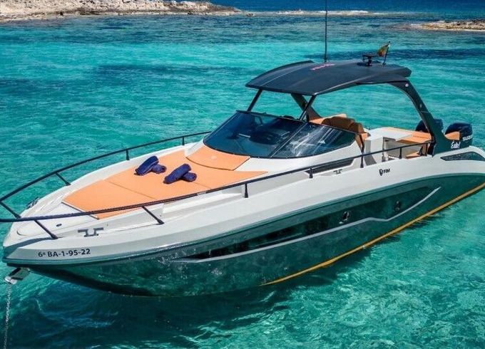 Motorboat FIM Regina 340 500hp