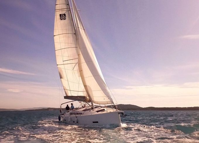 Sailboat Dufour Dufour 430 11m