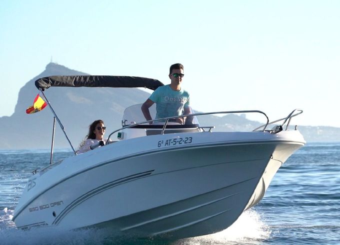 Motorboat AM Yacht EGO 600CS 115hp