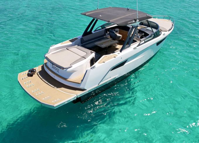 Motorboat Alfastreet Marine 28 430hp