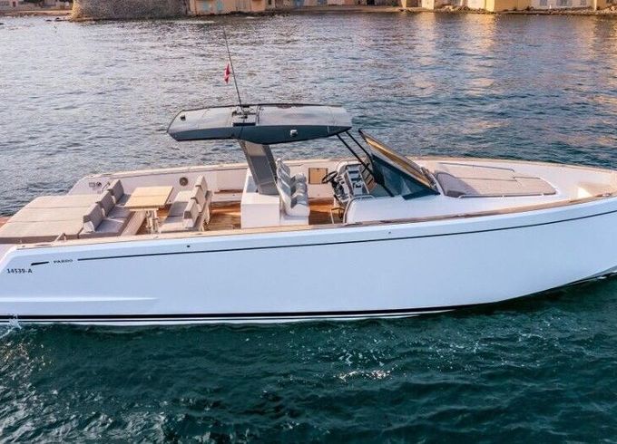 Motor yacht Pardo Yachts 43