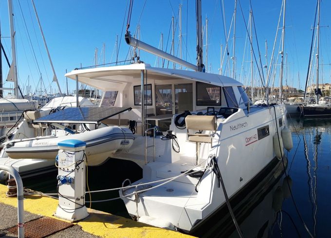 Catamaran 8 NAUTITECH OPEN 40 - KR 11m