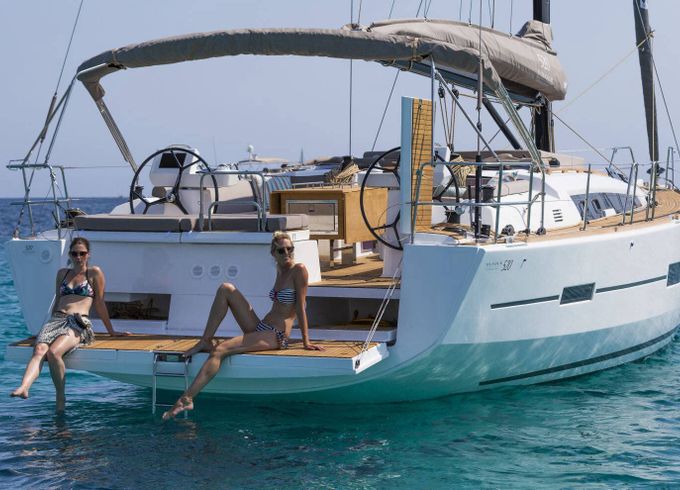 Sailboat DUFOUR 520 GL 15.31m