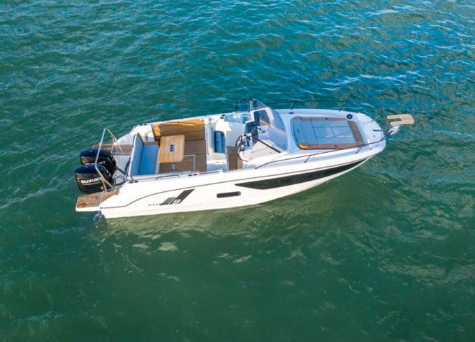 Motorboat Beneteau Flyer 9 500hp