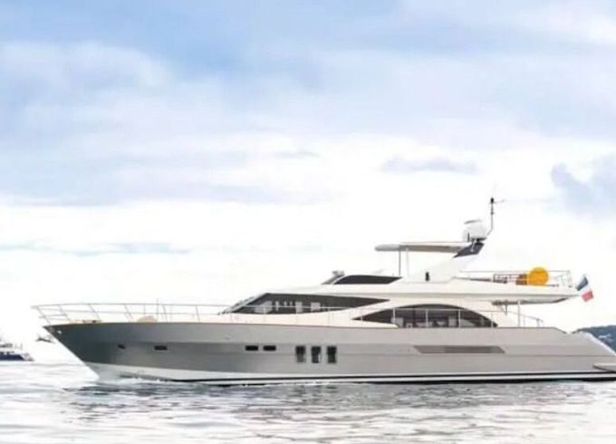 Motor yacht Guy Couach 2200 Fly 2720hp
