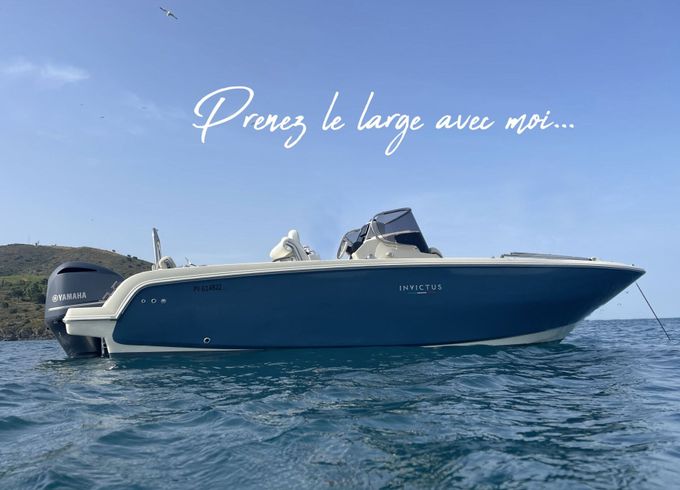 Motorboat Invictus 270 FX 300hp