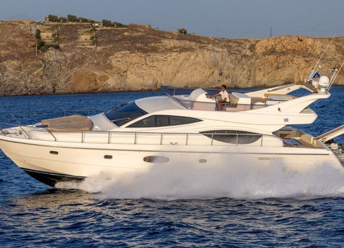 Motor yacht Ferretti 55 900hp