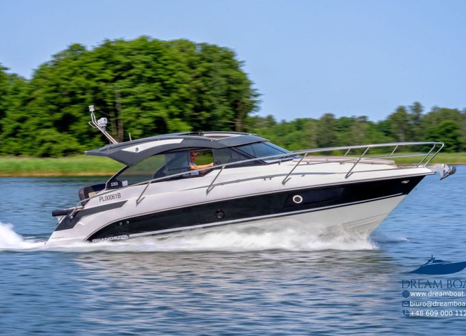 Motorboat Grandezza 28 350hp