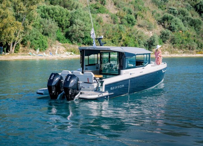 Motorboat DAILY CRUISES FROM CORFU SAXDOR 320GTC 600hp