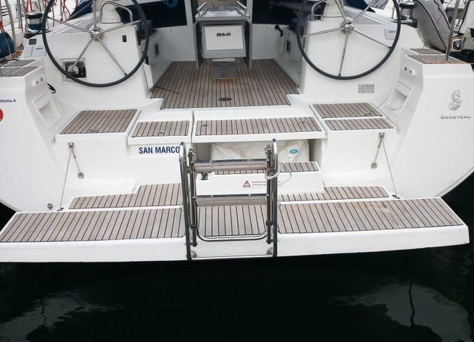 Sailboat Beneteau Oceanis 48.5 14.8m