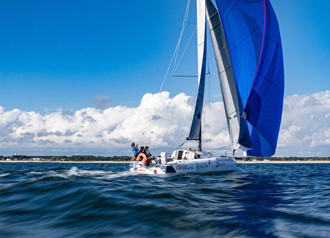 Sailboat Jeanneau SUN FAST 30 OD 10m