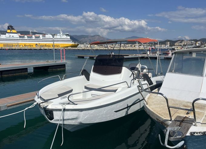 Motorboat Beneteau Flyer 6.6 150hp