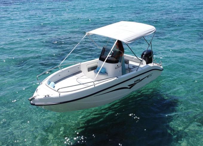 Motorboat Salpa 570 80hp