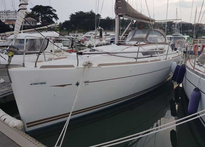 Sailboat Jeanneau Sun Odyssey 33i 9.96m