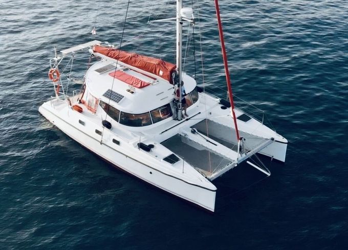 Catamaran Aventura 37 11m