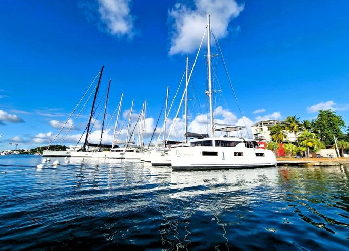 Catamaran LAGOON 400 S2 11m