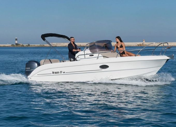 Motorboat Mingolla Brava 22 WA 200hp