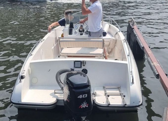 Boat without licence  Molinari 500 40hp