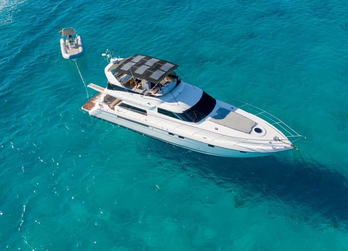 Motor yacht Fairline 56 Squadron 100hp