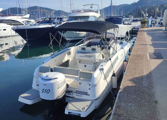 Motorboat Karnic SL 702 250hp